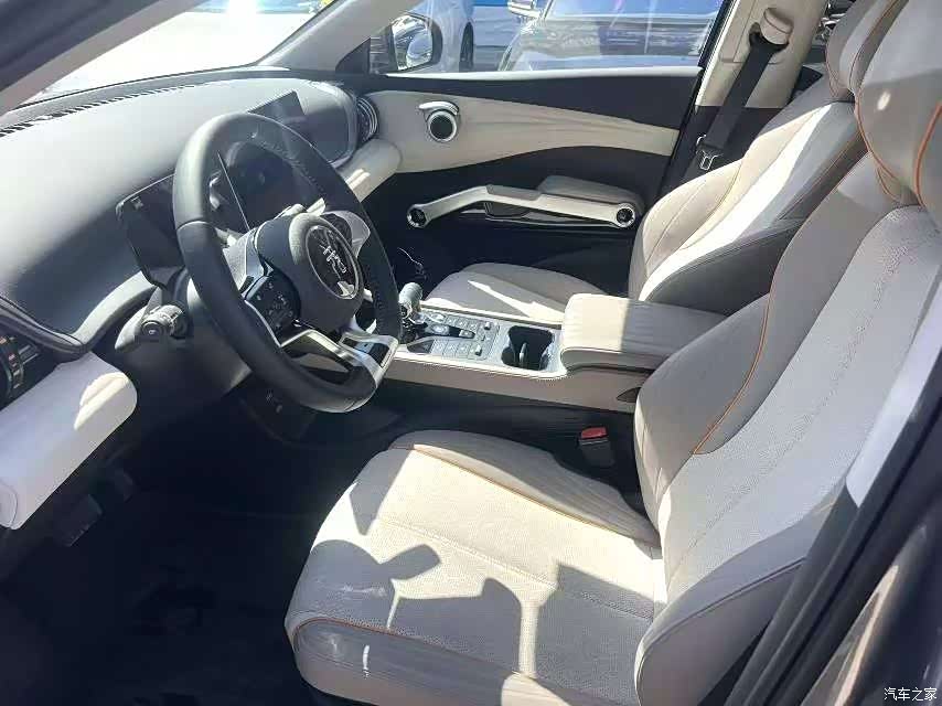 BYD Yuan, 2024 все фото