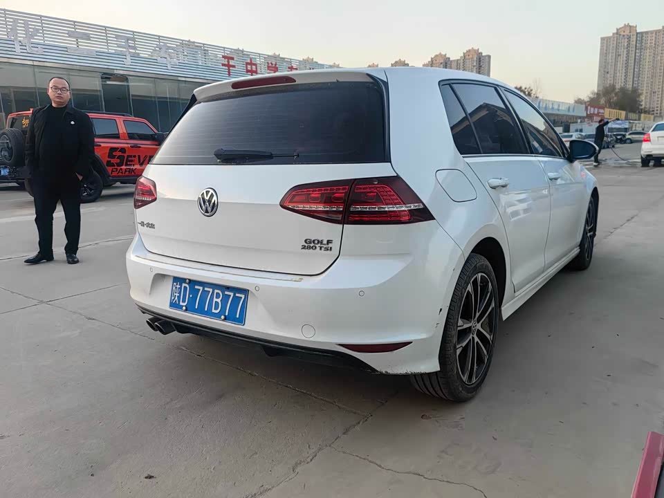 Volkswagen golf