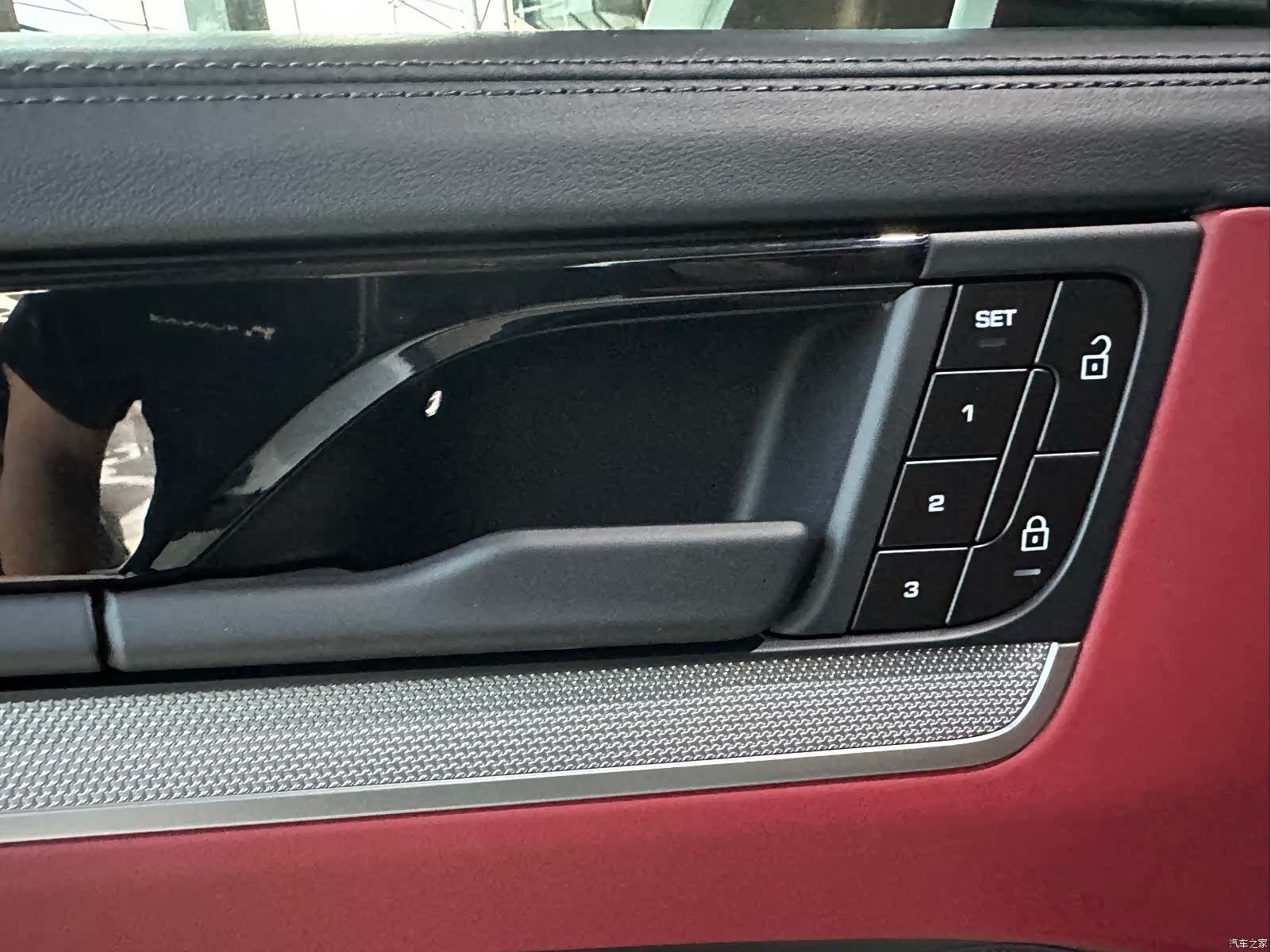 Porsche Cayenne, 2025 11