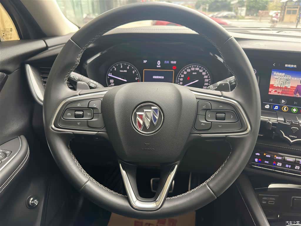 Buick Envision, 2022 13