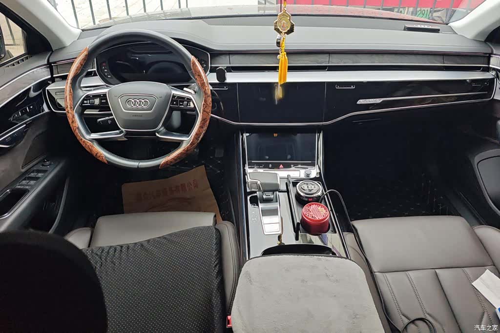 Audi A8L, 2023 12