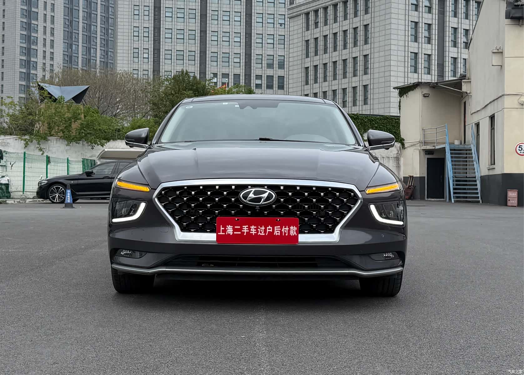 Hyundai 270TGDi