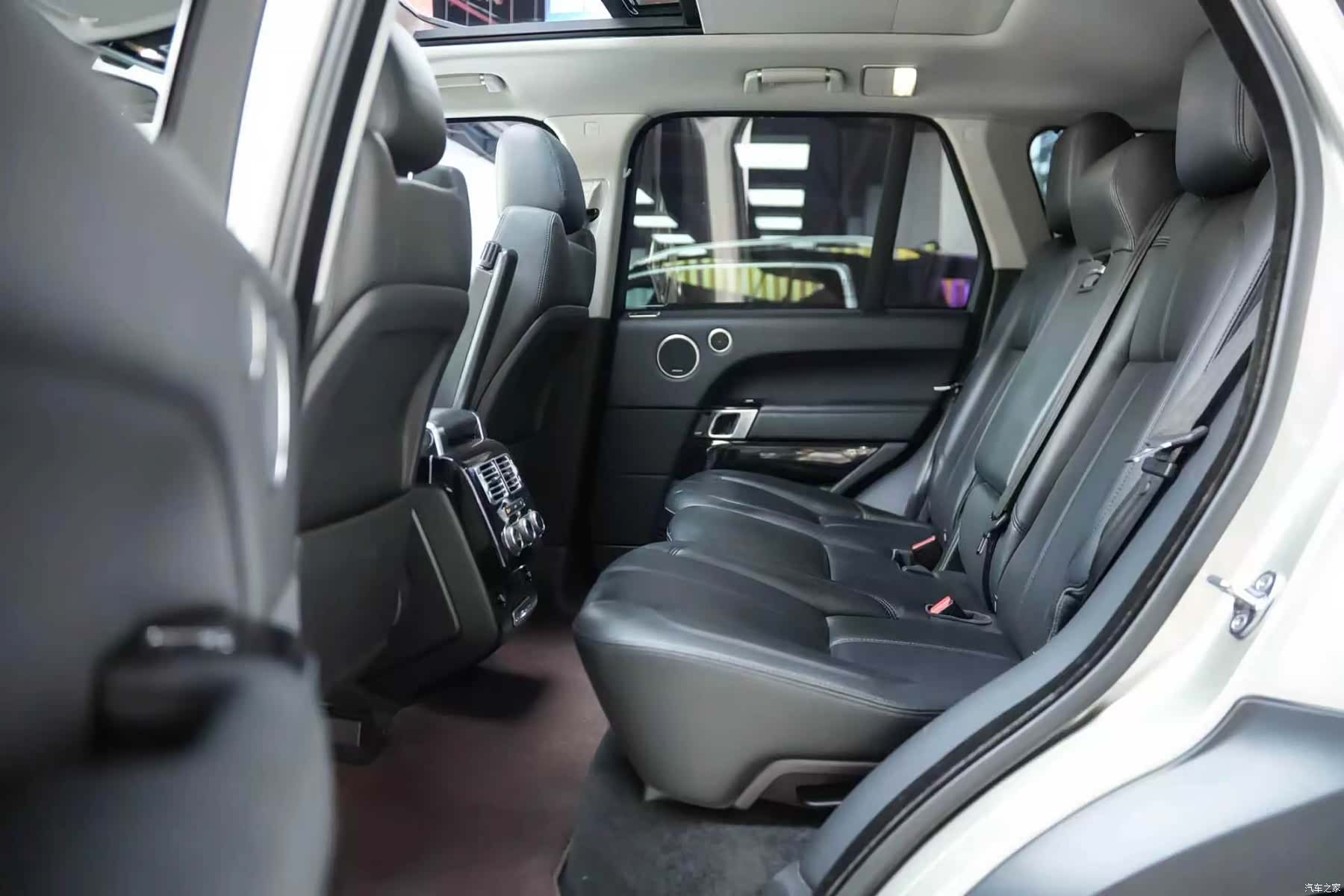 Land Rover Range Rover, 2016 8