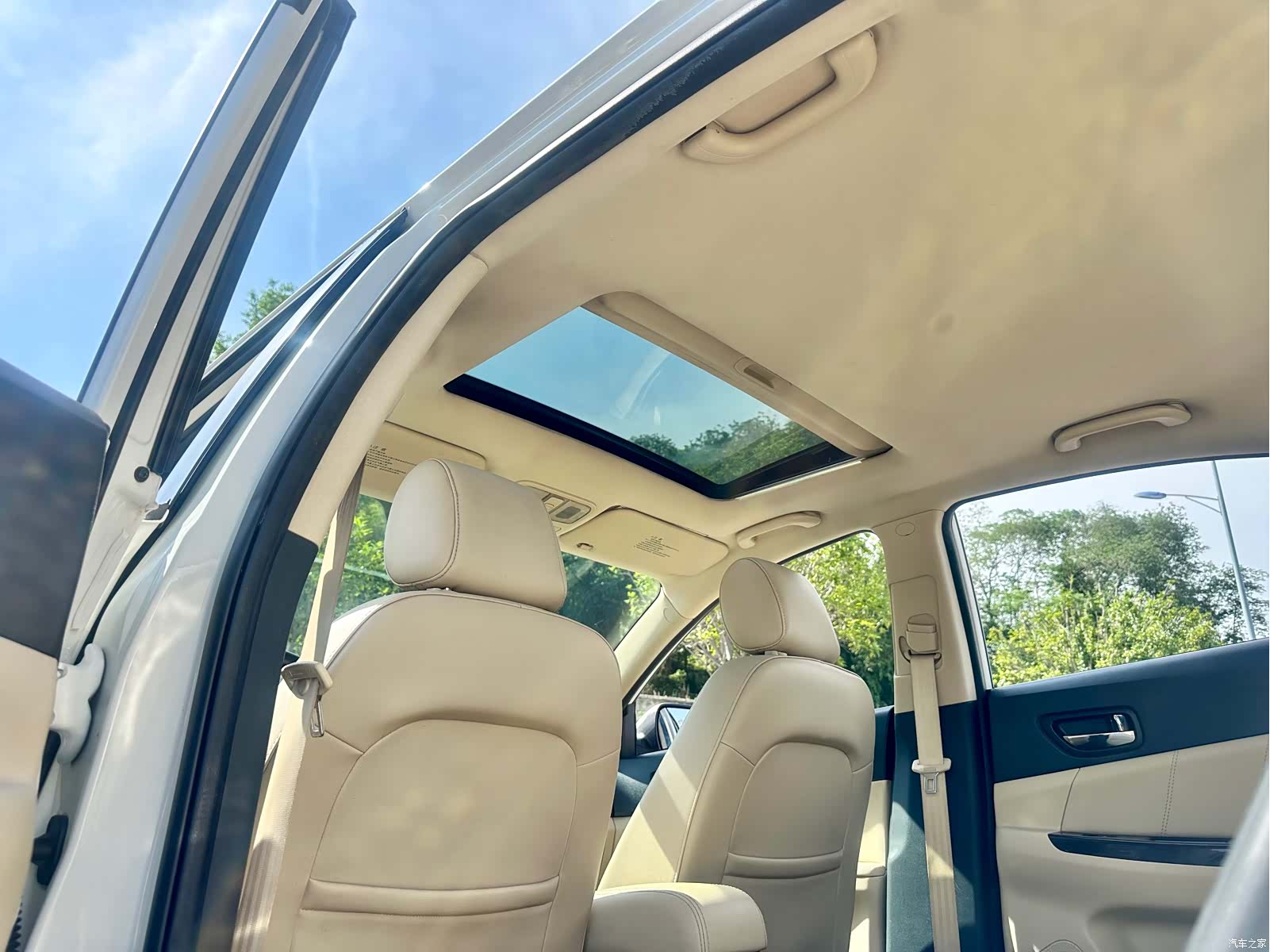 Changan Eado, 2015 27