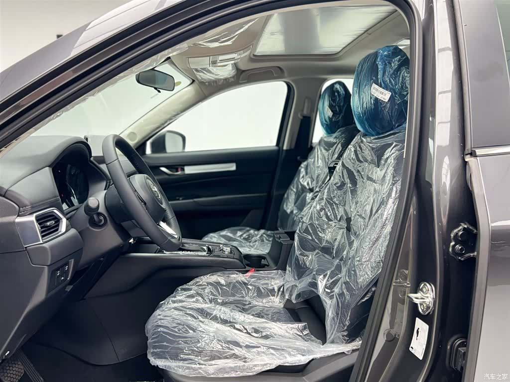 Mazda CX-5, 2025 12