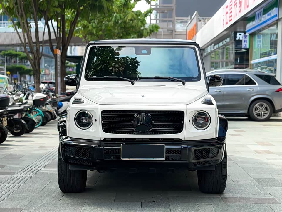 Mercedes-Benz G-class