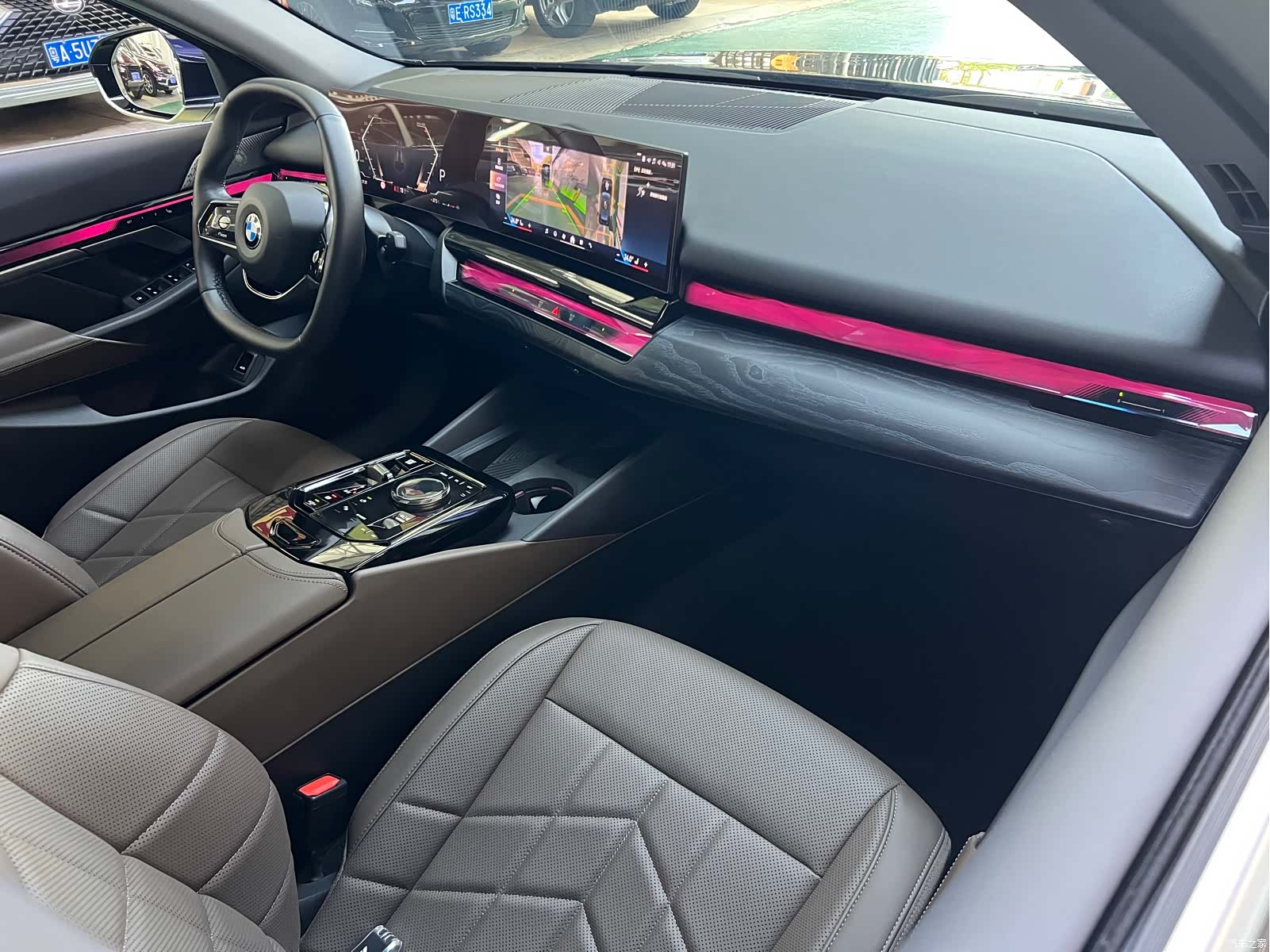 BMW 5 Series, 2024 16