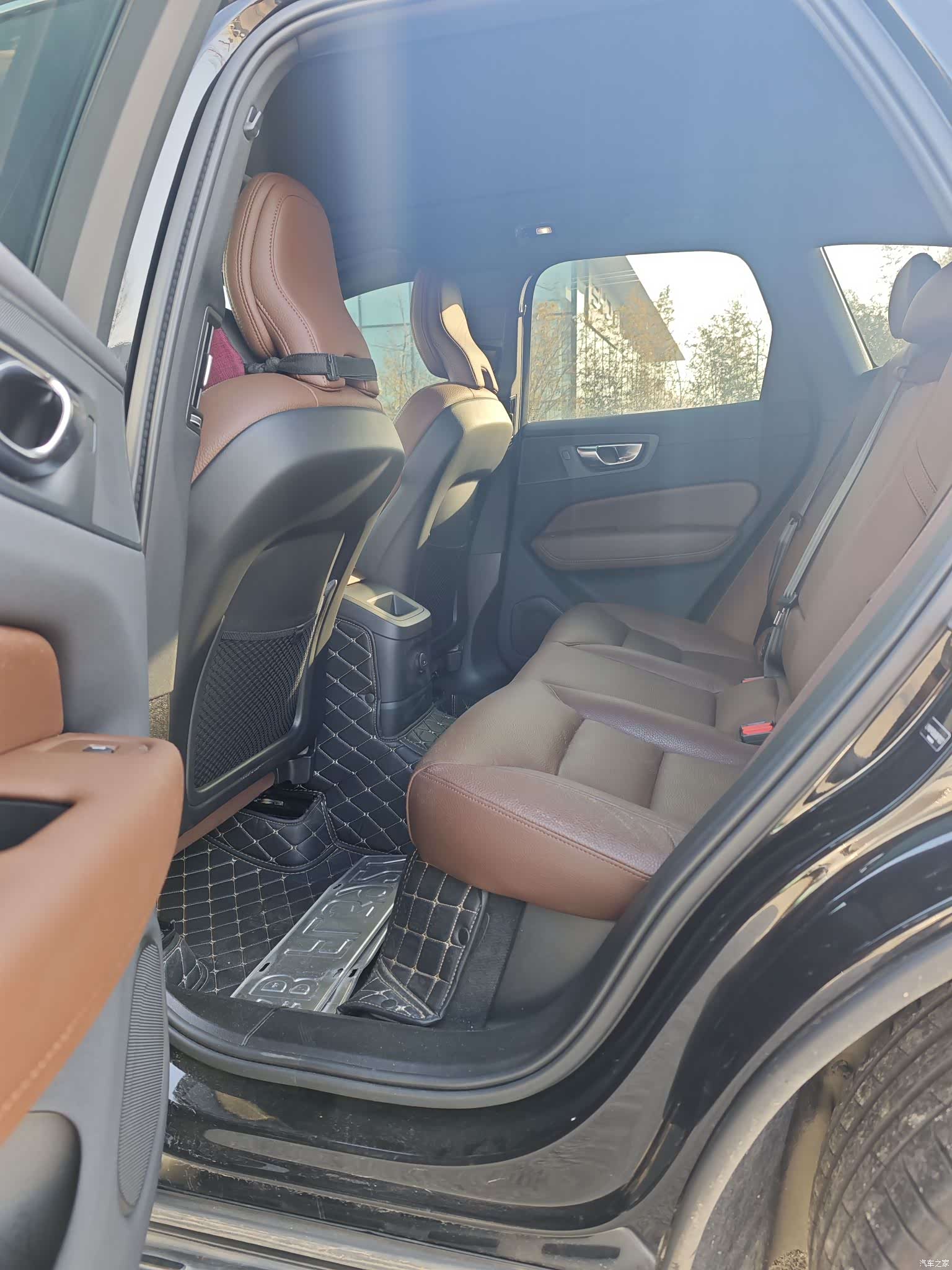 Volvo XC60, 2024 все фото