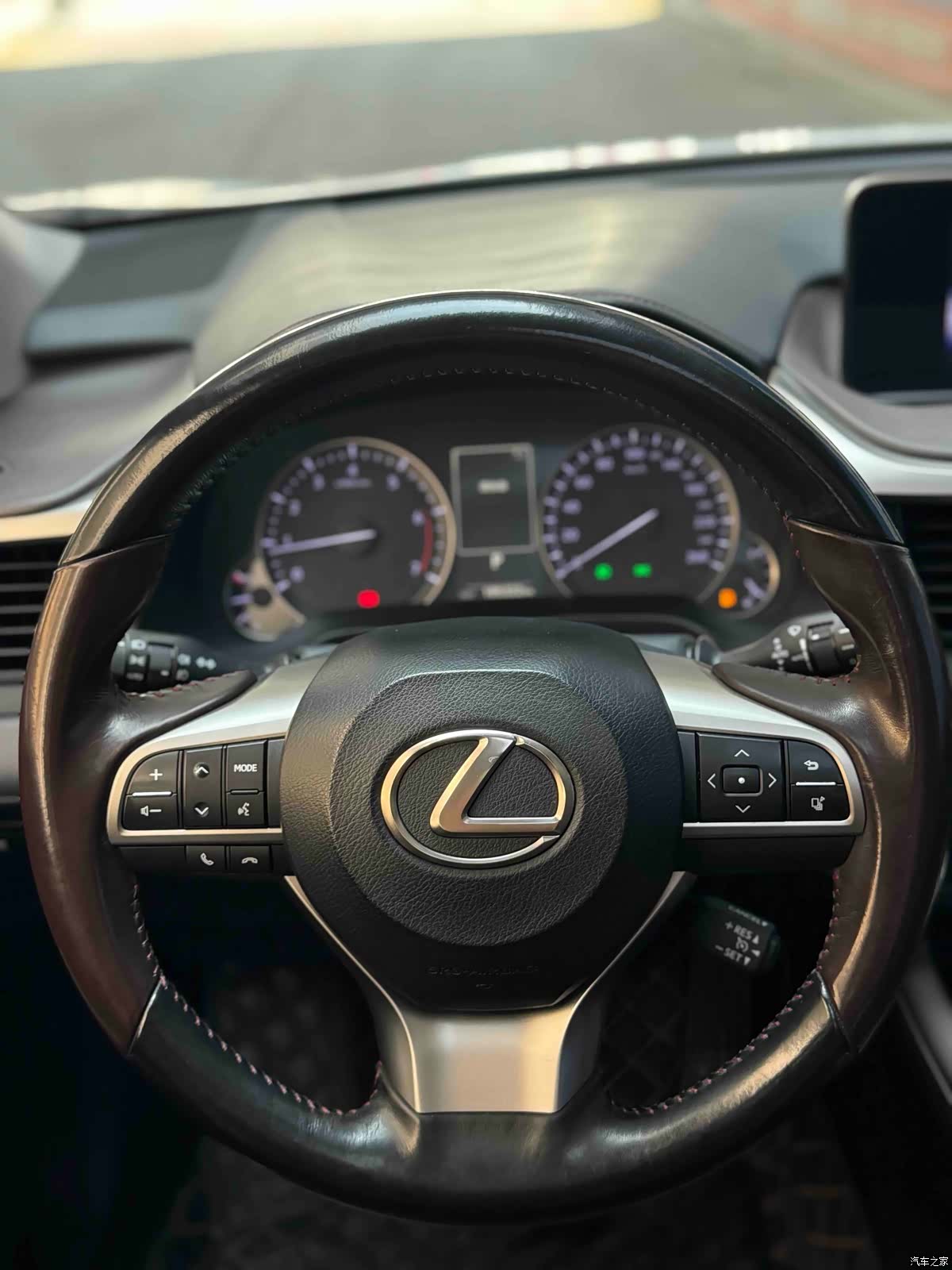 Lexus RX, 2016 13