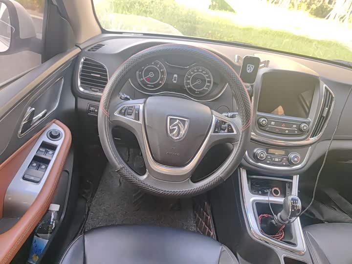 Baojun 560 2016 1.8L МКПП Elite