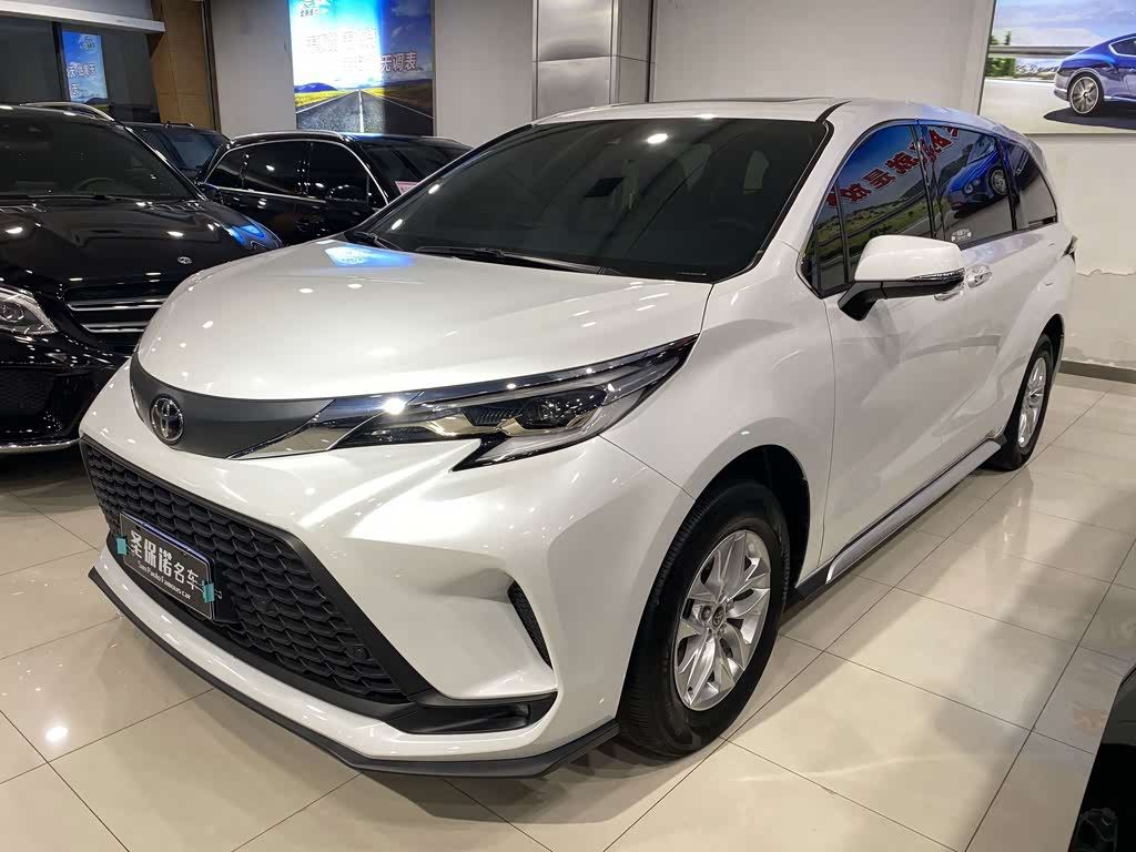 Toyota Granvia 2023 2.5L Comfort