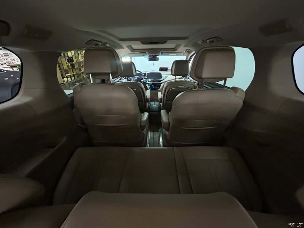 Buick GL8, 2021 19