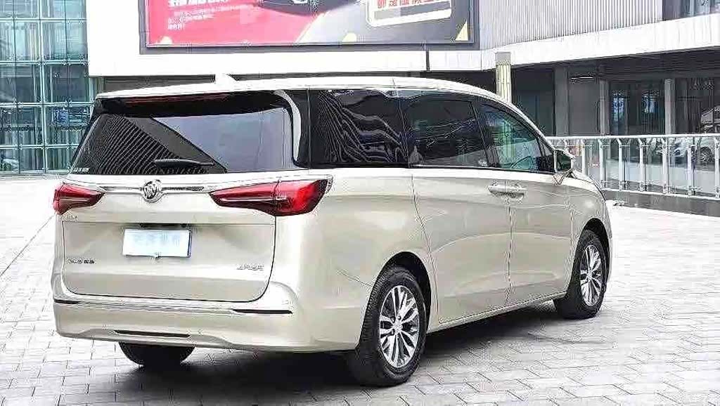 Buick GL8, 2021 9
