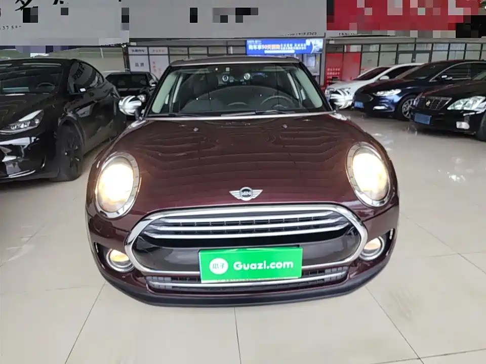 MINI CLUBMAN