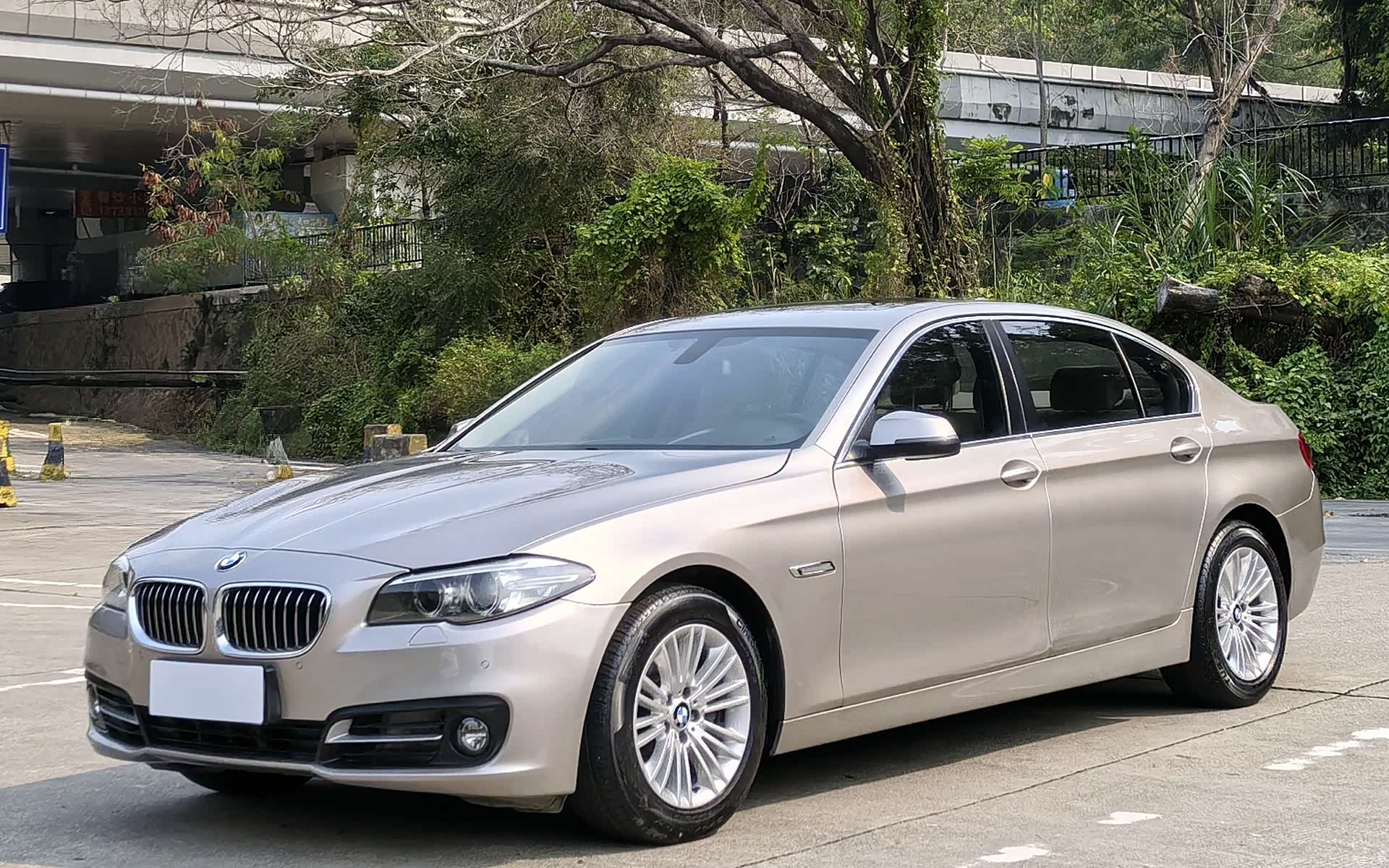 BMW 5 Series, 2015 1