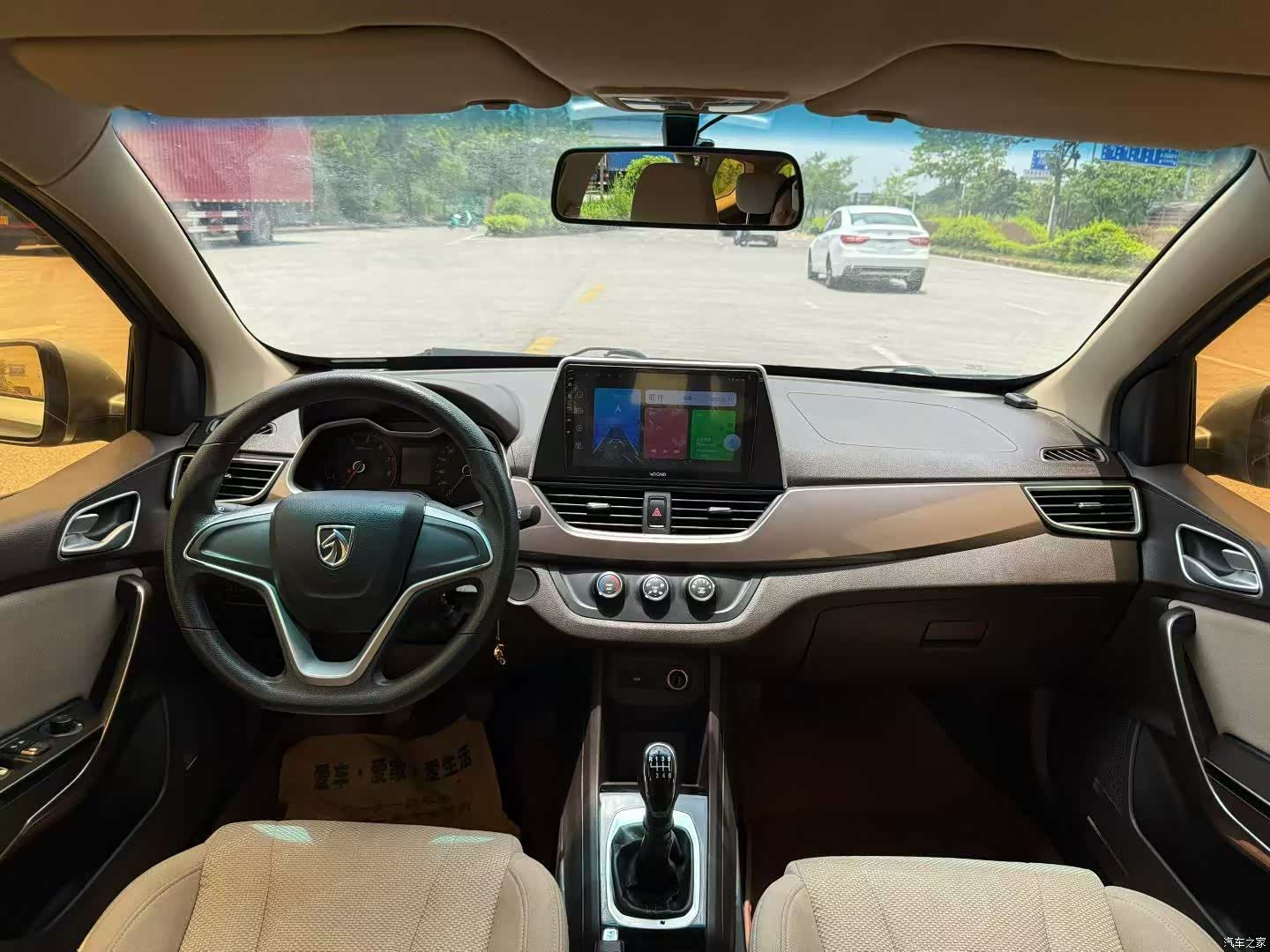 Wuling 310W, 2018 все фото