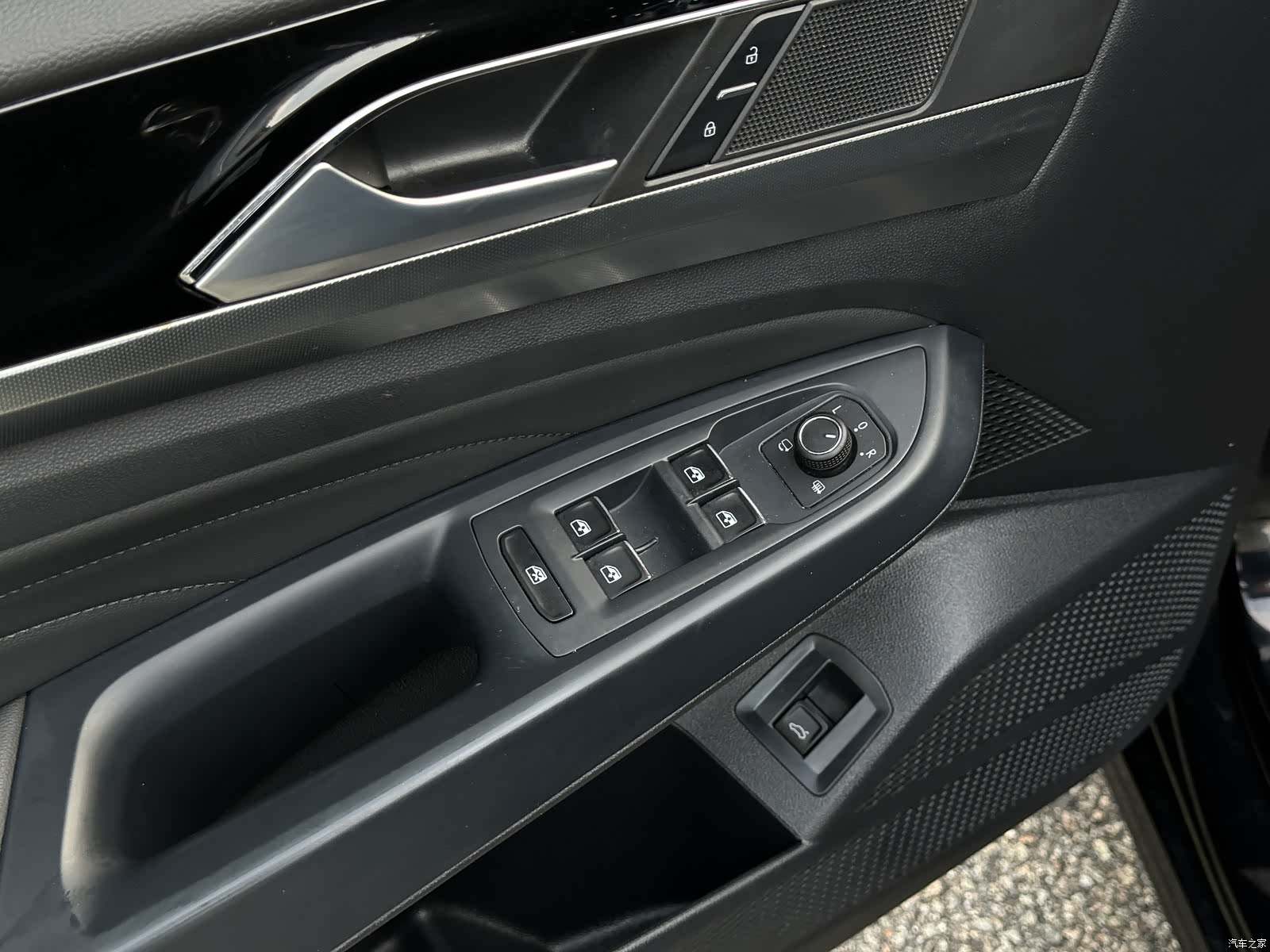 Volkswagen Passat, 2023 21