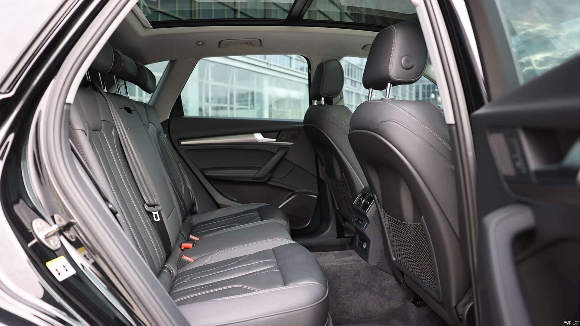 Audi Q5L, 2022 13
