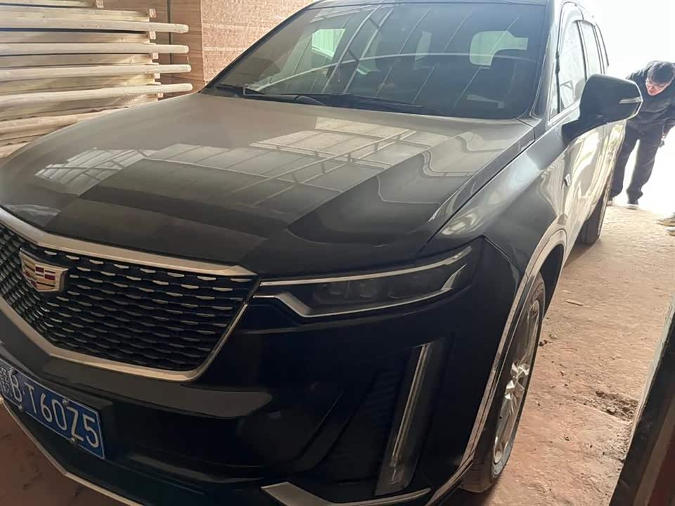 Cadillac XT6