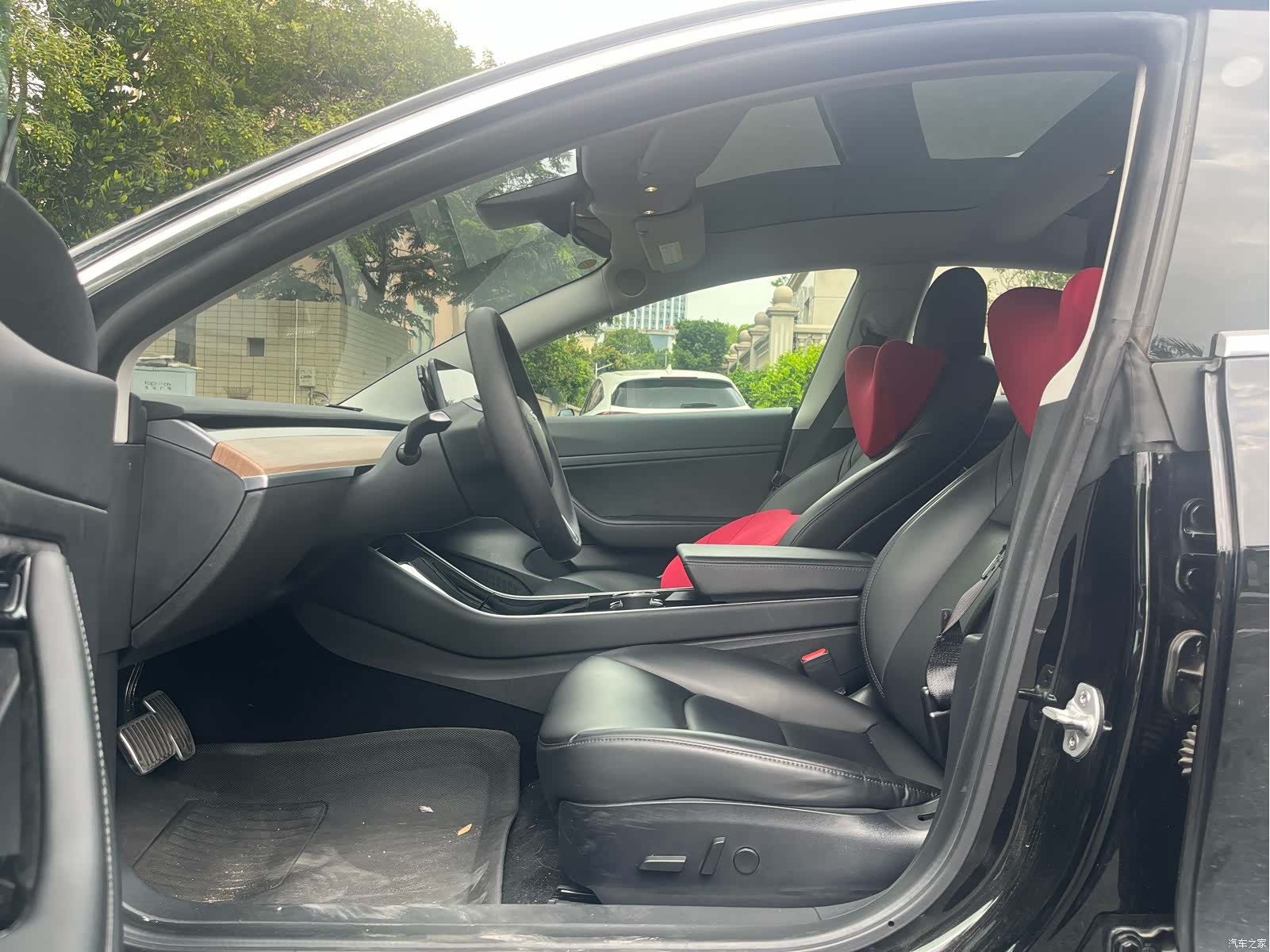Tesla Model 3, 2020 все фото