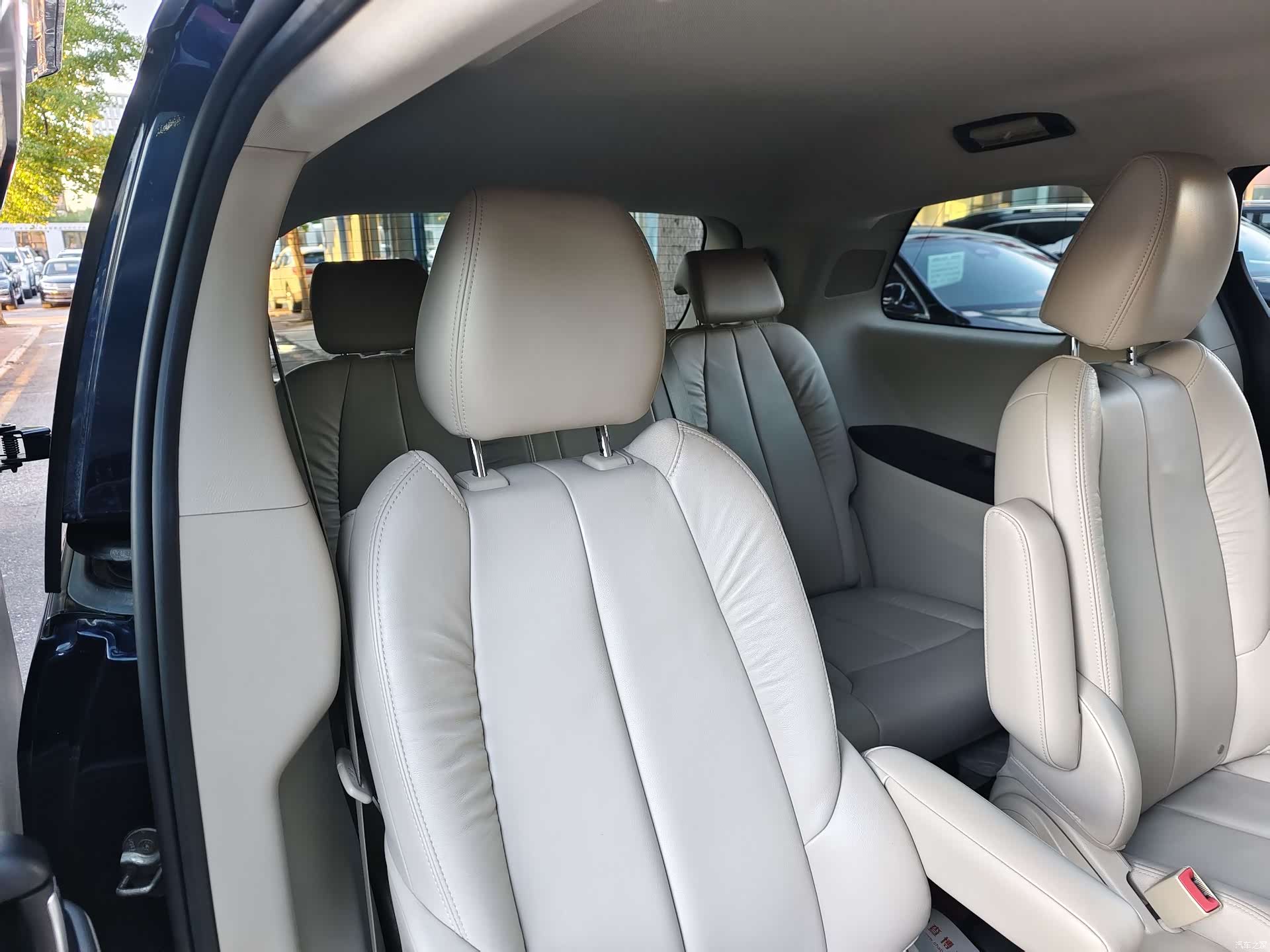 Buick GL8, 2017 15