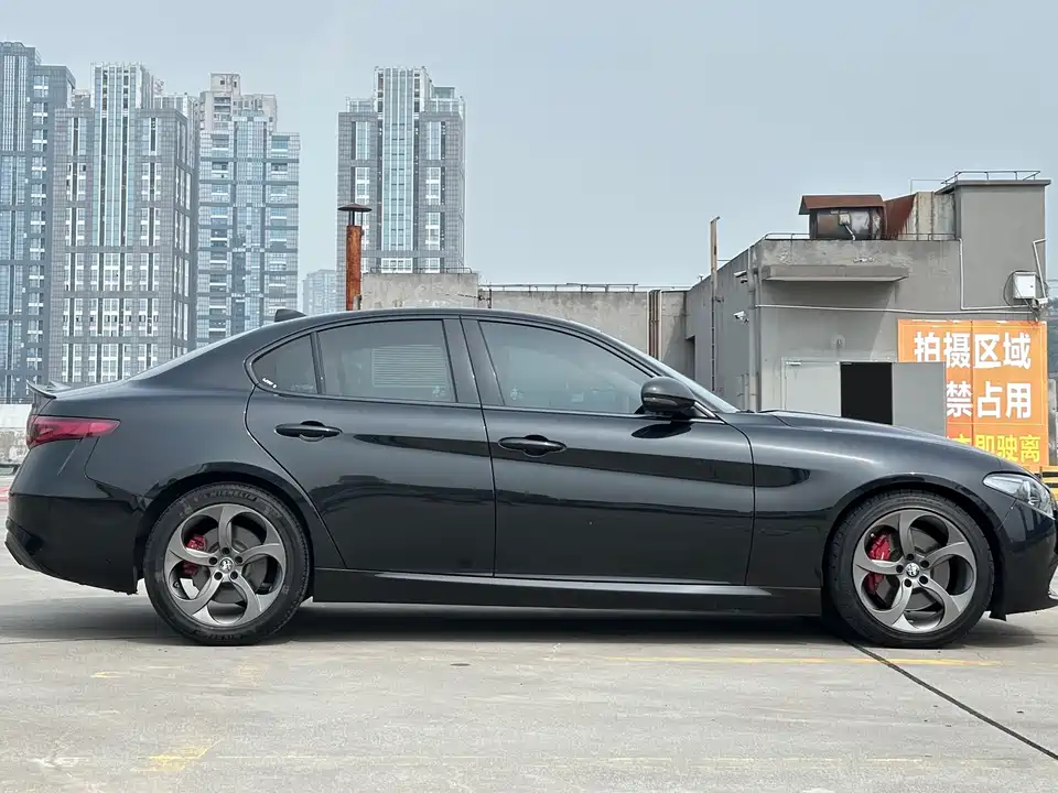 Alfa Romeo Giulia
