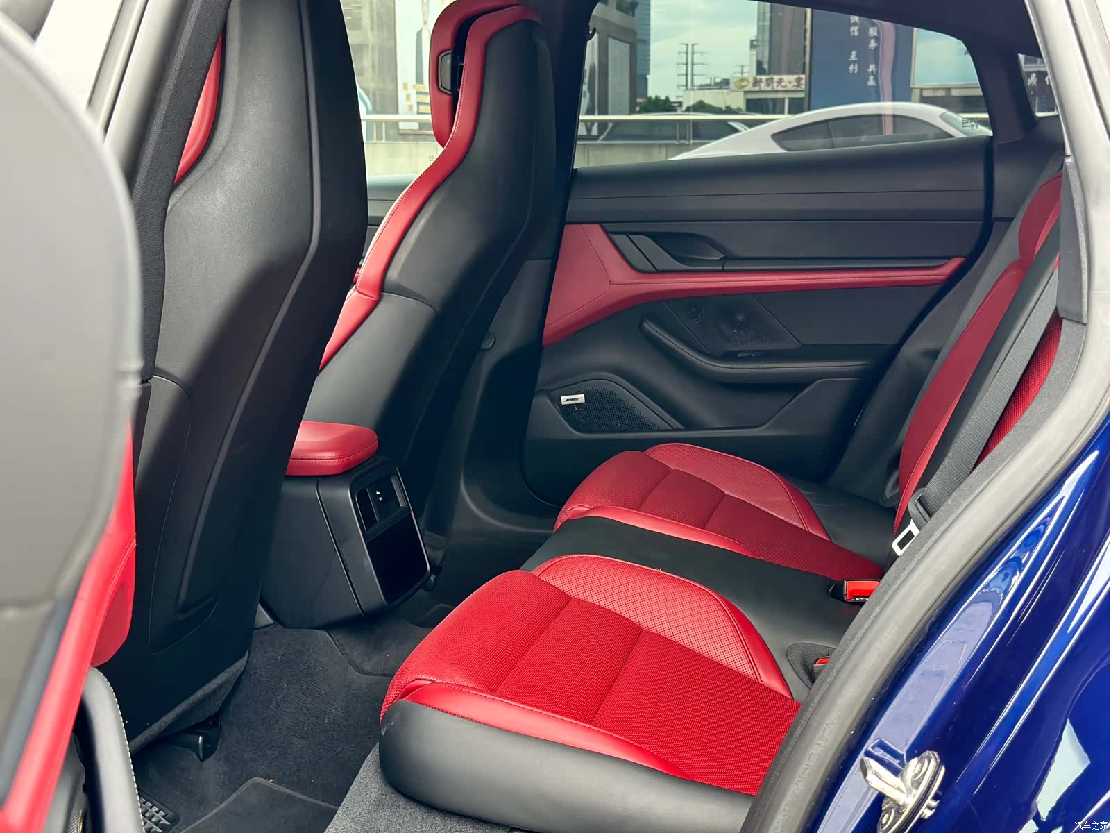 Porsche Taycan, 2021 16
