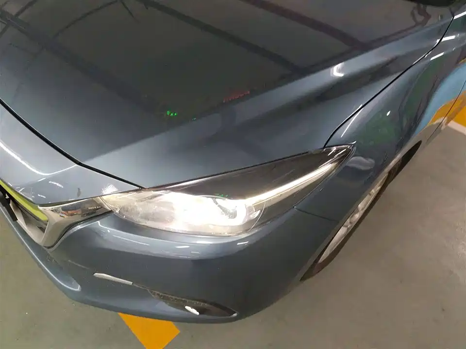 Mazda 3 Angkesaila