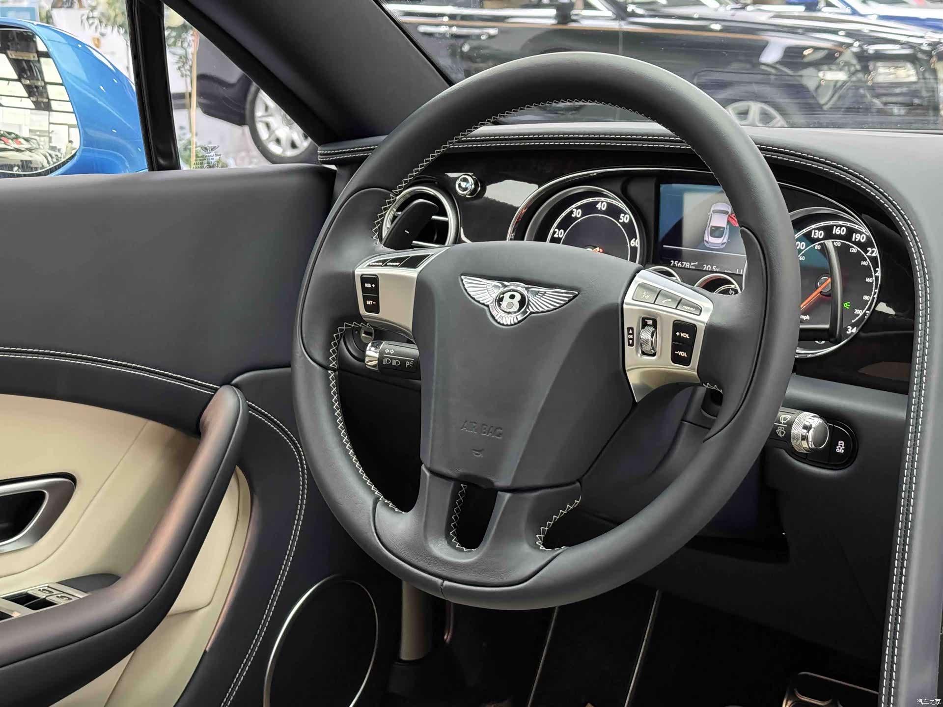 Bentley Continental GT, 2015 9