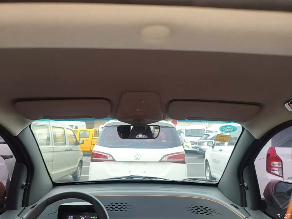 Wuling E100, 2020 18
