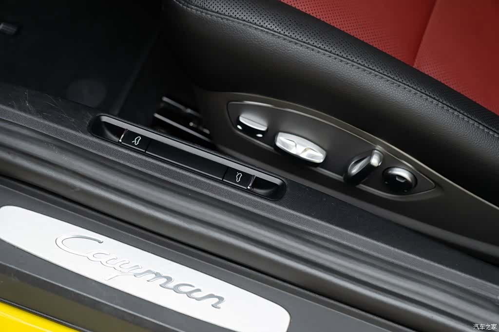 Porsche Cayman, 2019 11