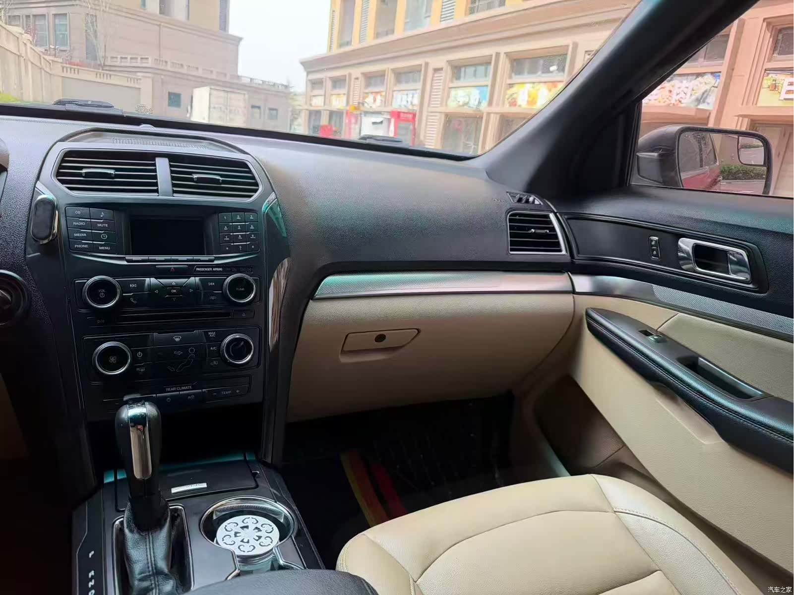 Ford Explorer, 2016 6