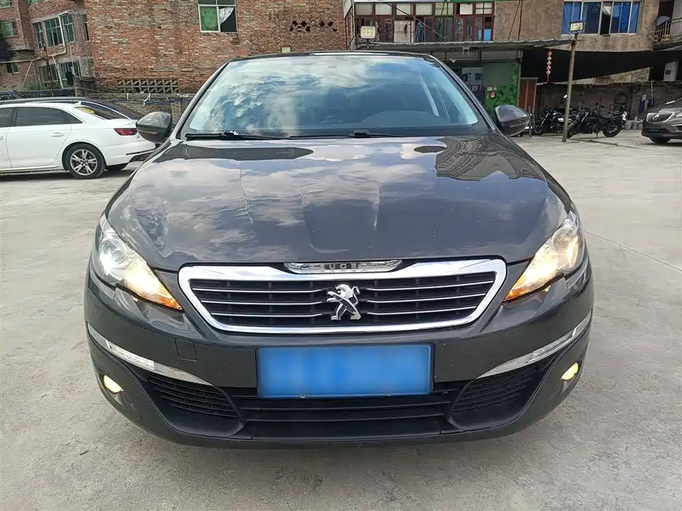Peugeot 308S