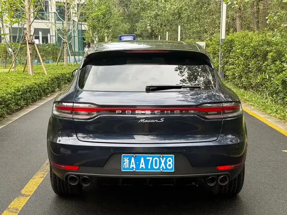 Porsche Macan