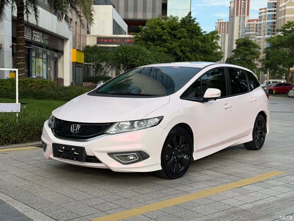 Honda Jade, 2015 1