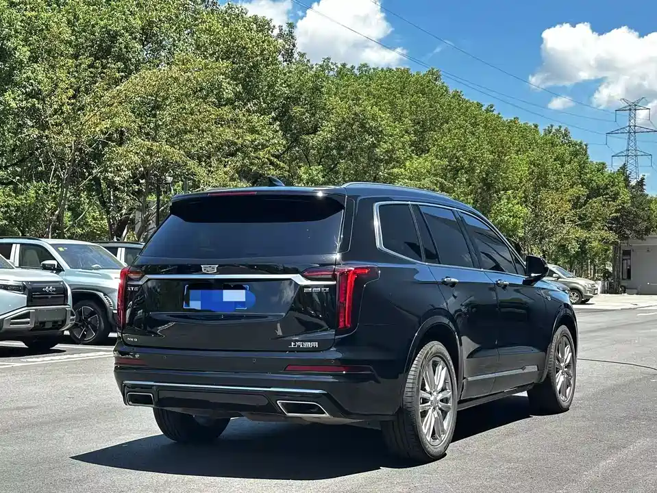 Cadillac XT6