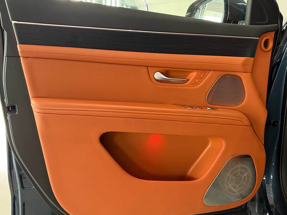 AITO Ask the world M7