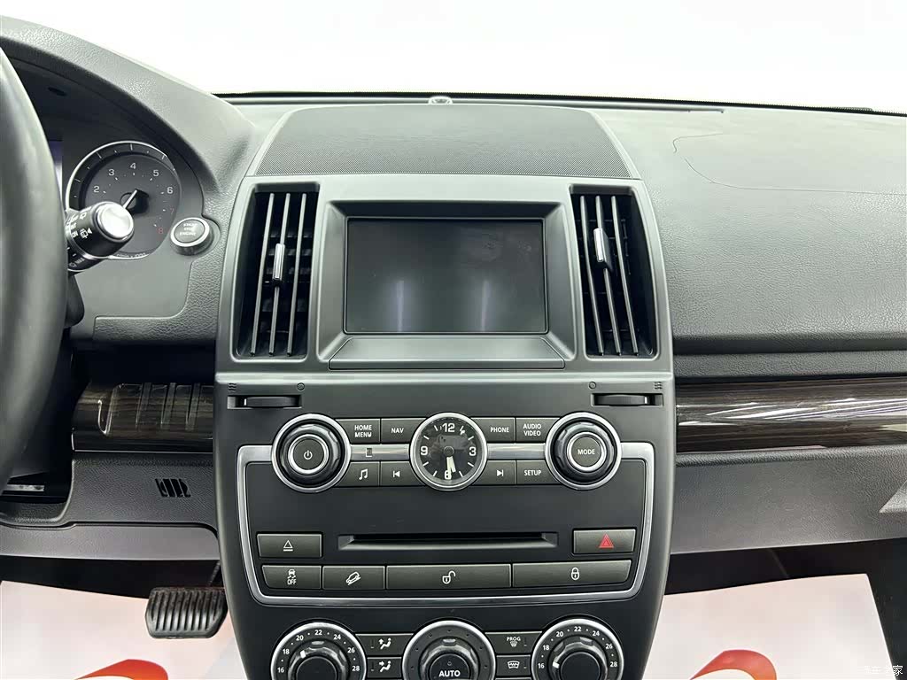 Land Rover Si4, 2013 10