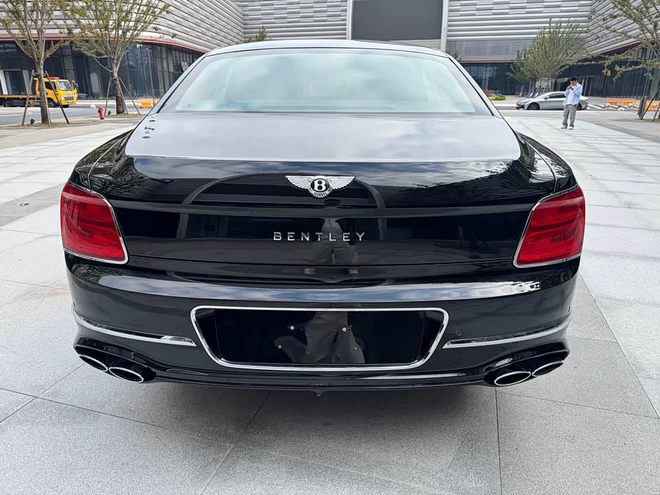 Bentley Flying