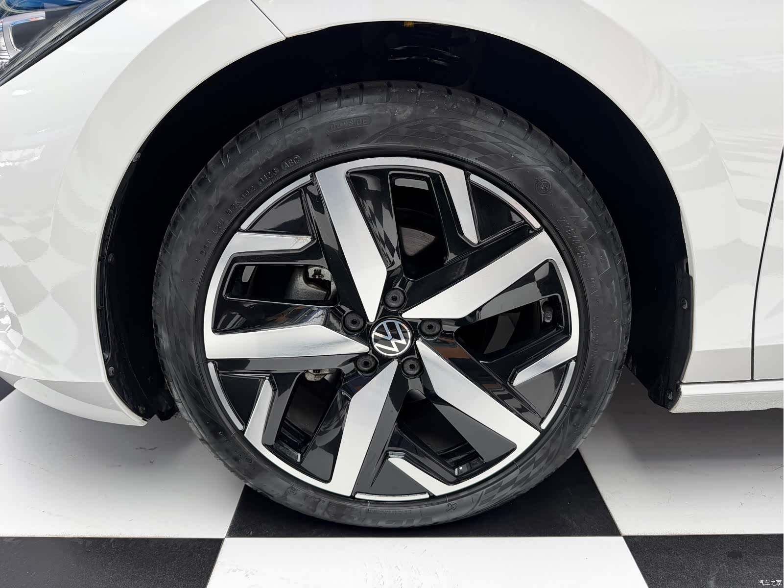 Volkswagen Lamando, 2023 4