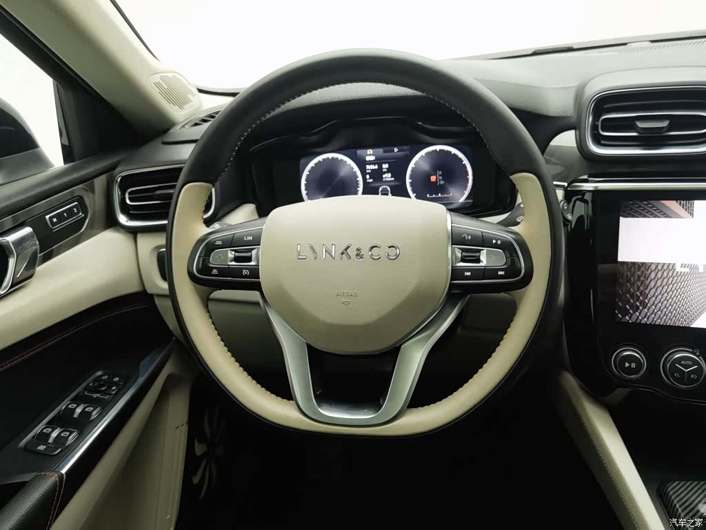 Lynk & Co 01, 2018 11