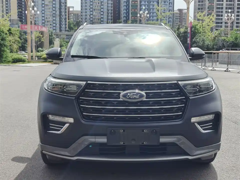 Ford Explorer