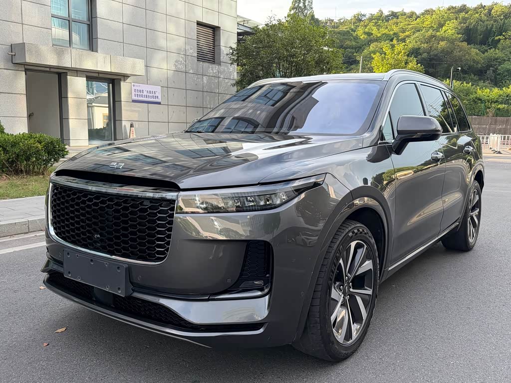 Li Auto ONE