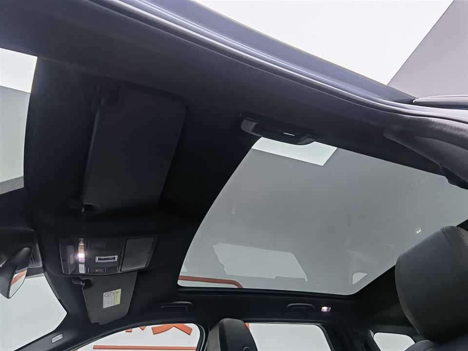 Land Rover Discover sports