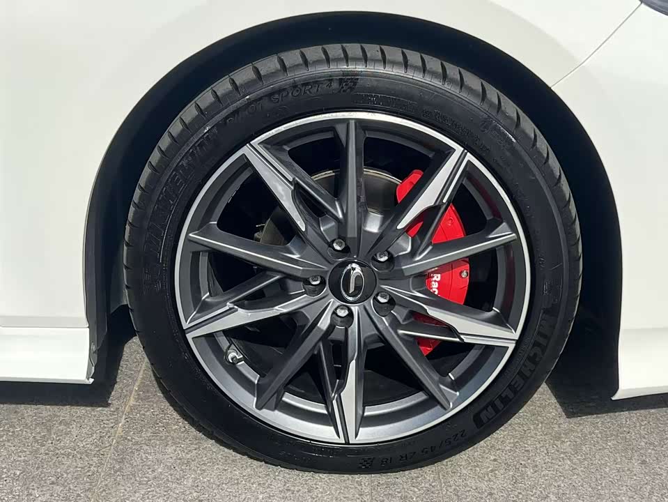 Trumpchi Shadow Leopard