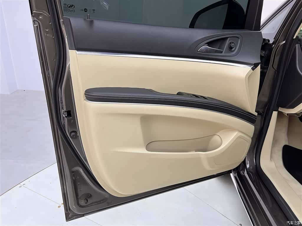Buick GL8, 2025 17