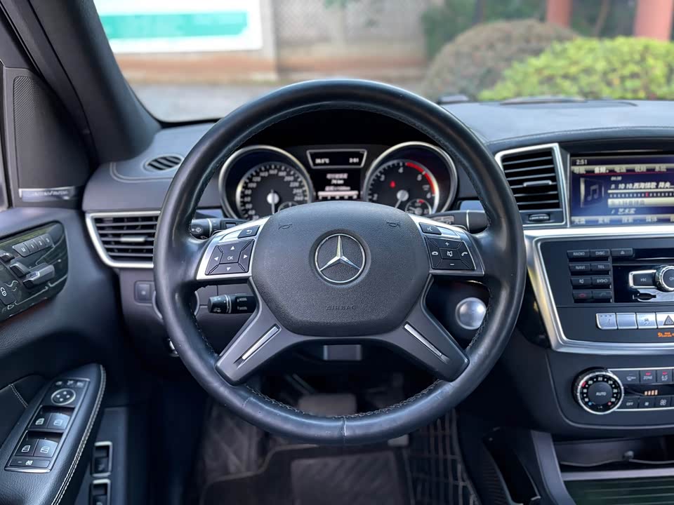 Mercedes-Benz GL grade