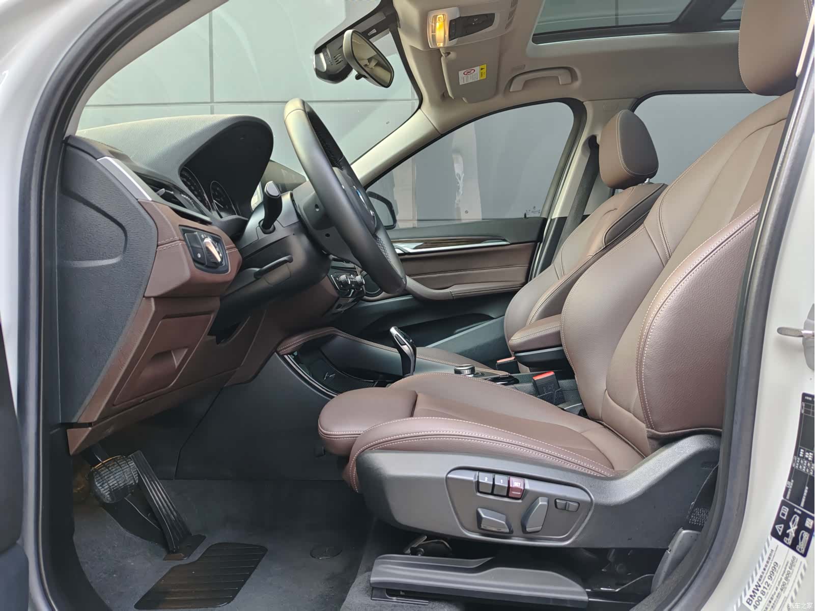 BMW X1, 2020 все фото