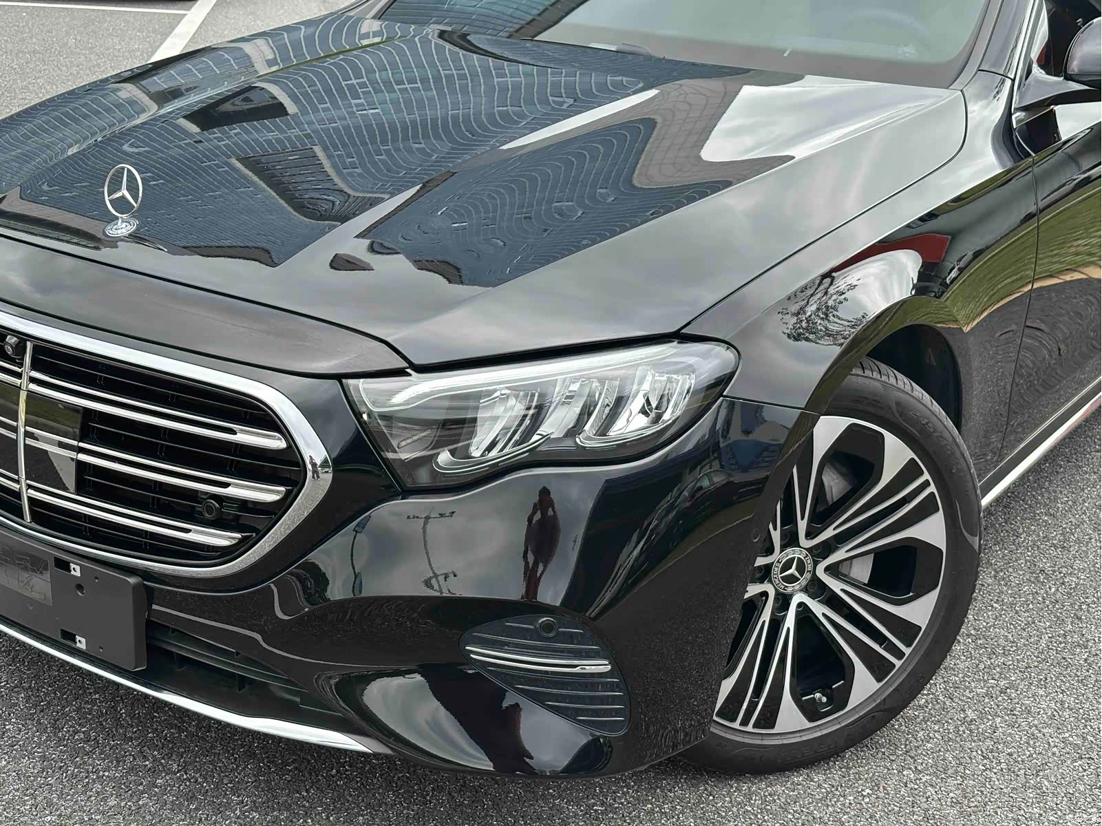 Mercedes-Benz E-Class, 2025 3