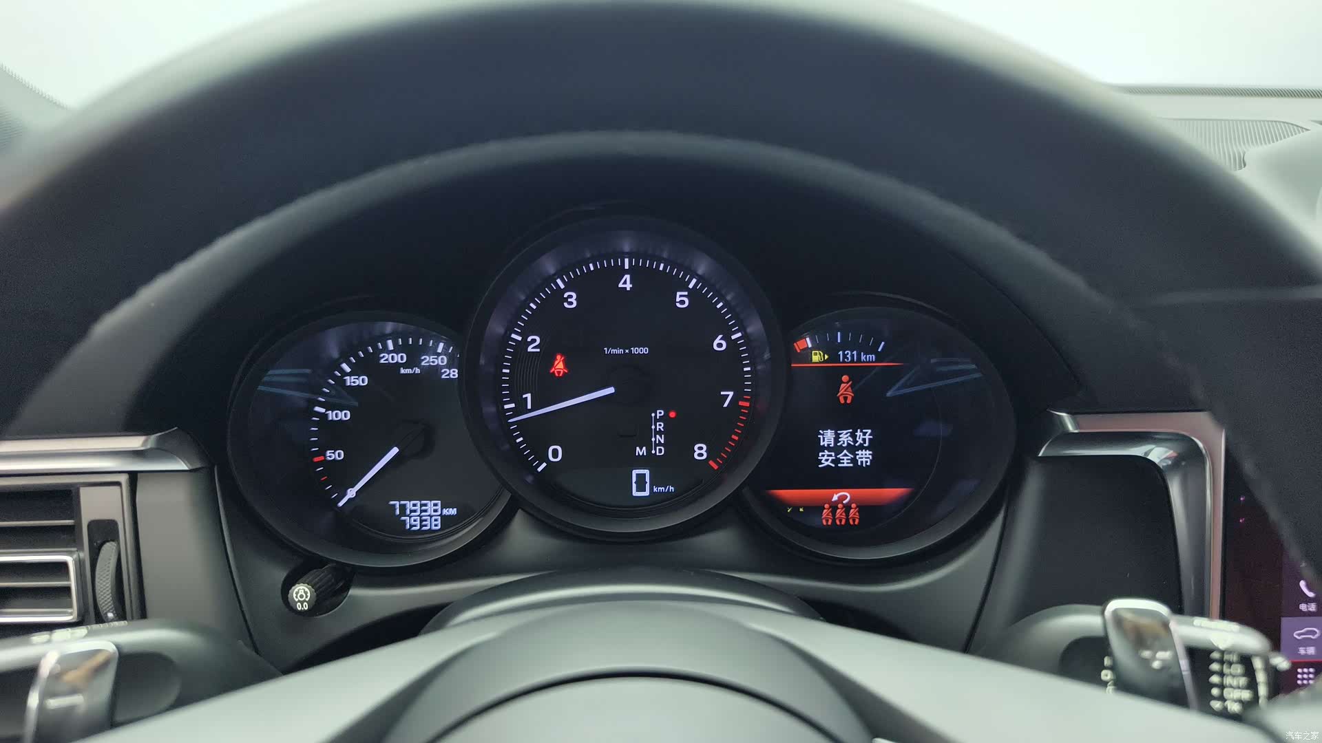 Porsche Macan, 2022 9